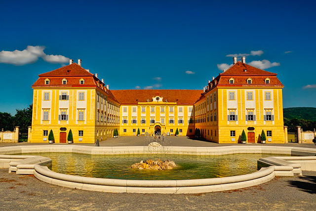 Niederösterreich Schloss Hof_lokalfuehrer.wien